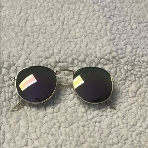 Round Gold Frame Sunglasses